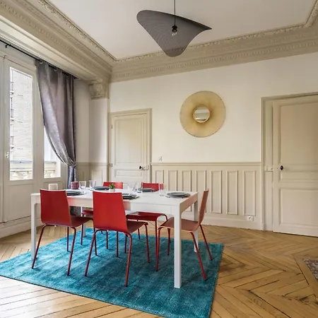 Family - 3br 10p - Trocadero *