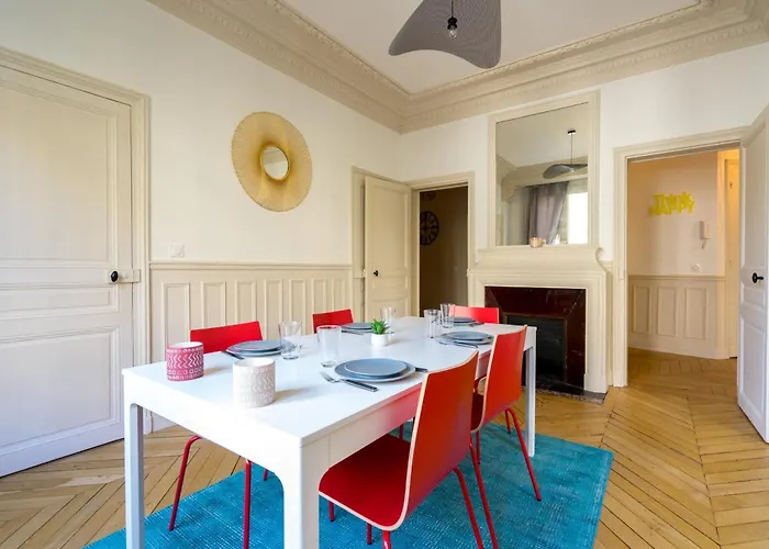 Family - 3br 10p - Trocadero דירה *